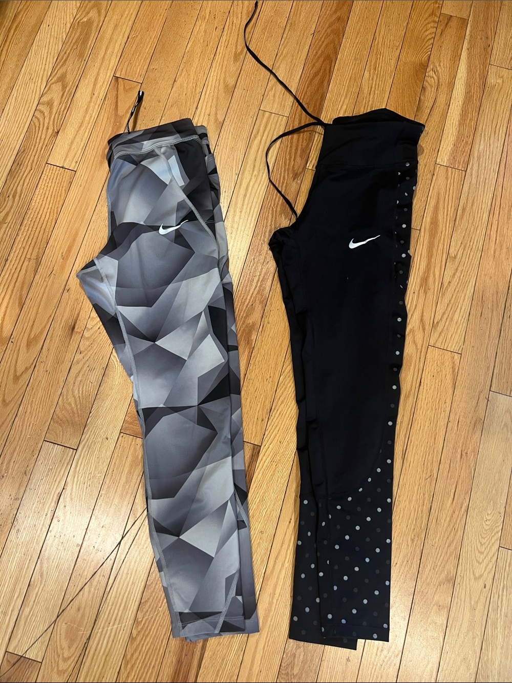 Nike Woman’s Black & Gray Patterned Athletic Leggings Duo